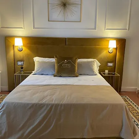 Domus Capodimonte 3* Neapel