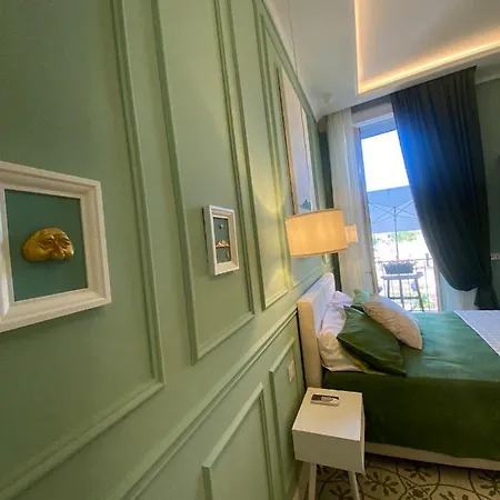 Domus Capodimonte 3* Neapel