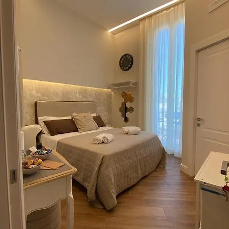 Domus Capodimonte 3*