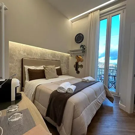 Domus Capodimonte Guest house *