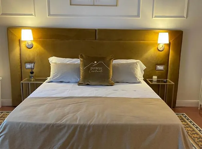 Domus Capodimonte 3* Naples