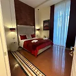 Domus Capodimonte 3*