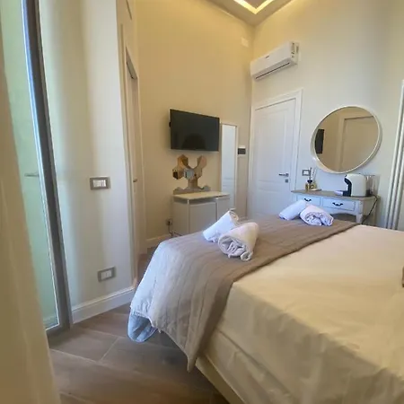 Domus Capodimonte Гостевой дом 3*