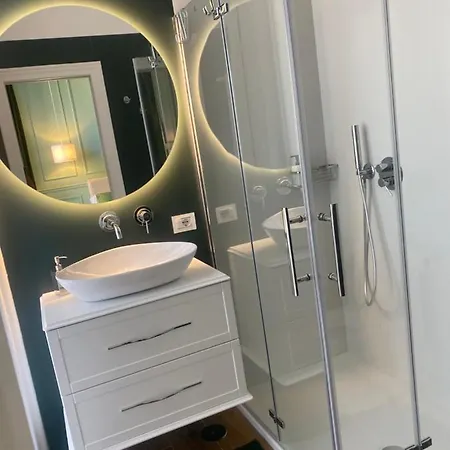 Domus Capodimonte Гостевой дом 3*