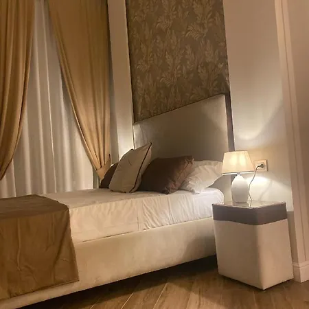 Domus Capodimonte 3* Неаполь