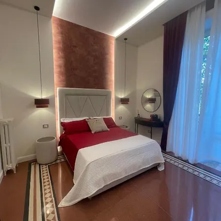 Domus Capodimonte بيت ضيافة 3*