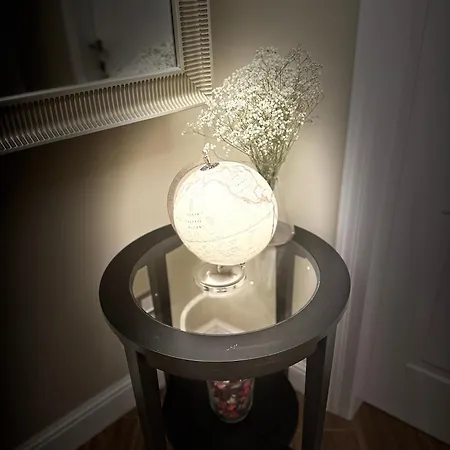 Domus Capodimonte بيت ضيافة